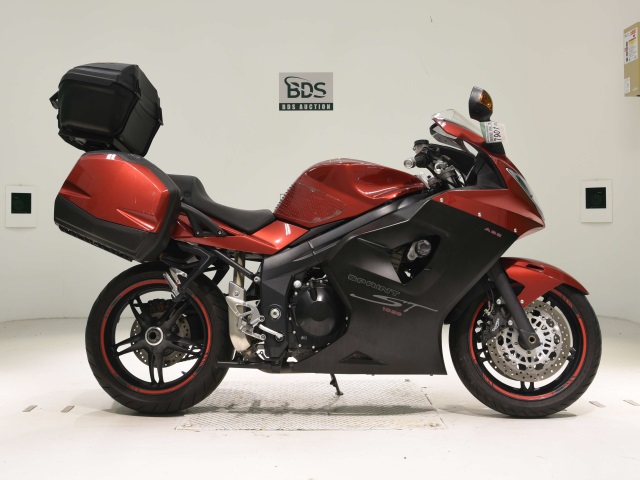 Triumph SPRINT ST1050 2006