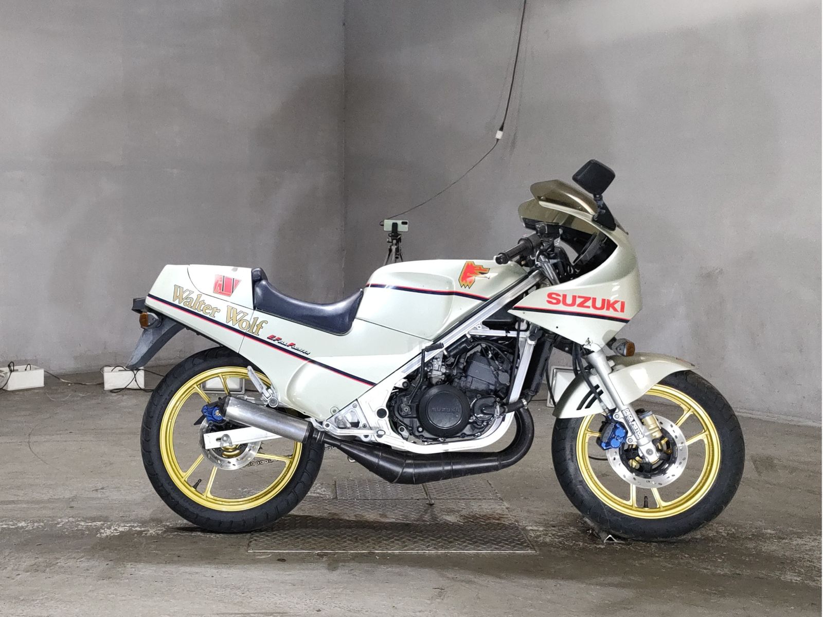 Suzuki RG250