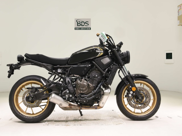 Yamaha XSR700 2022