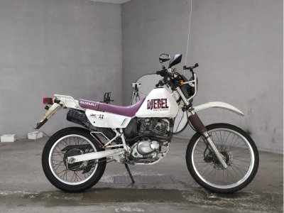 Suzuki DJEBEL200