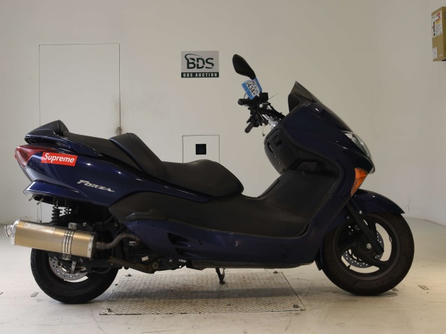 Honda FORZA 2004