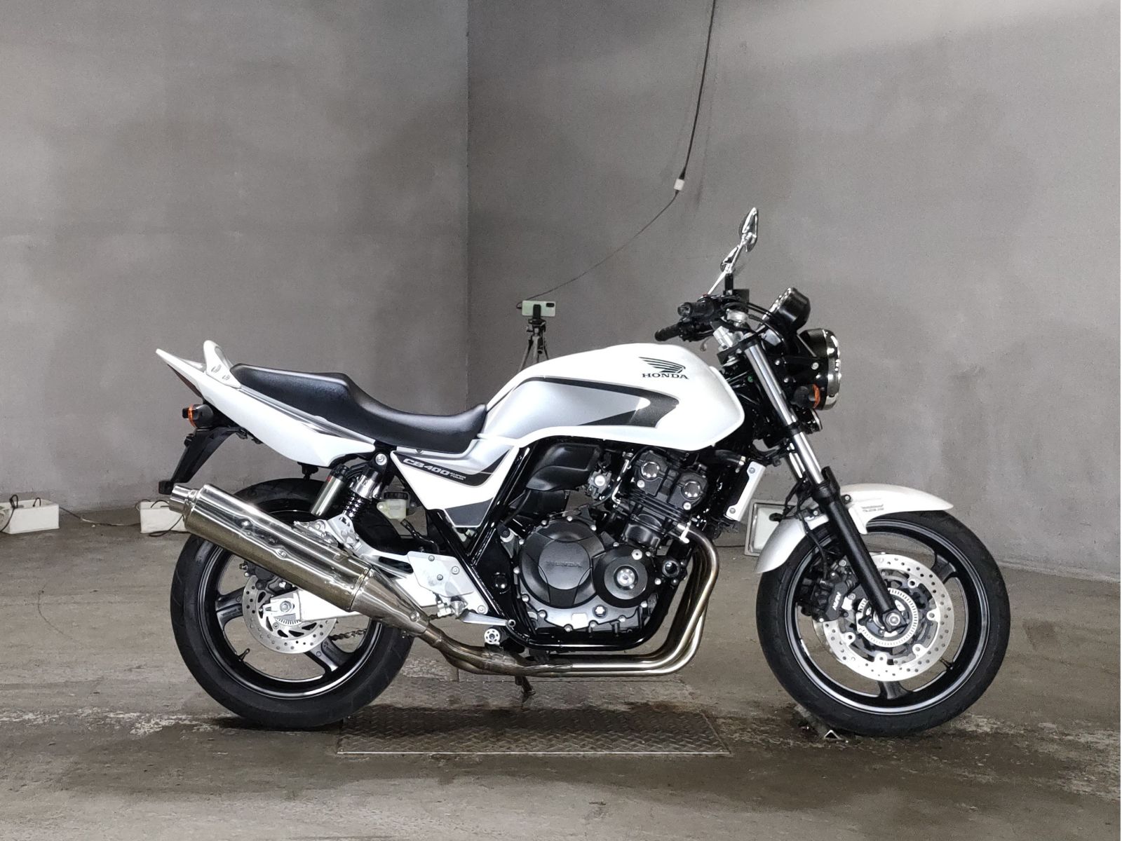 Honda CB400SFV 2010