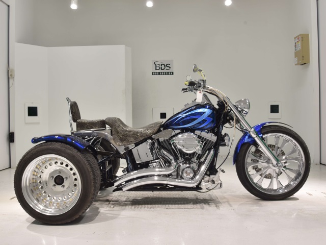 HD SOFTAIL FXSTC1580 TRIKE 2006