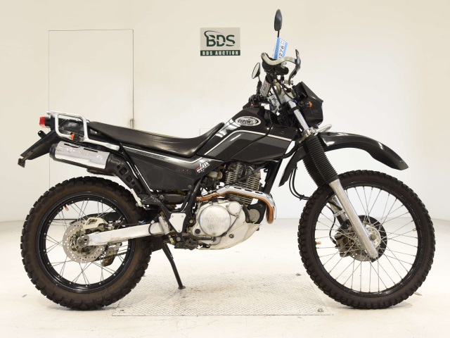Yamaha SEROW XT225 2004