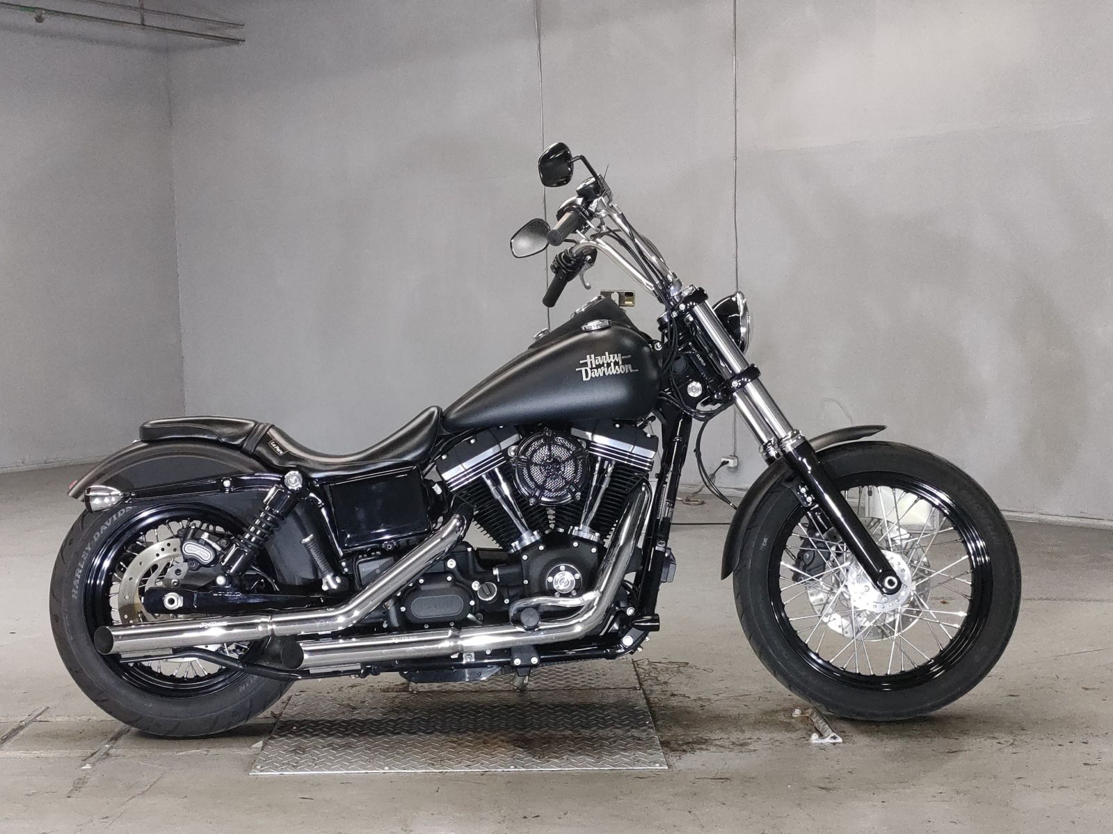 HD STREETBOB FXDB1580 2014