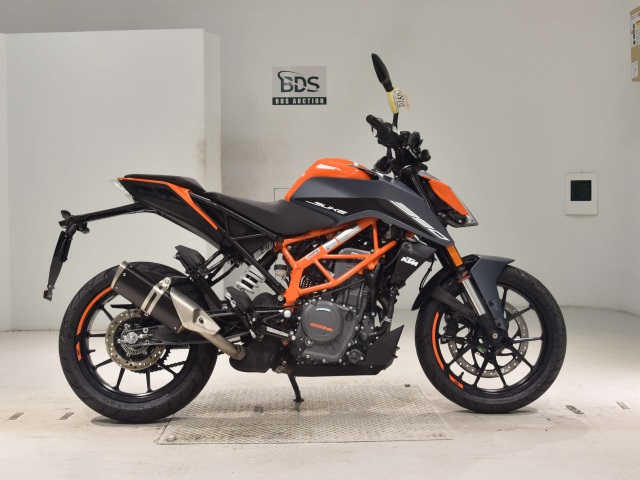 KTM 390 DUKE 2025