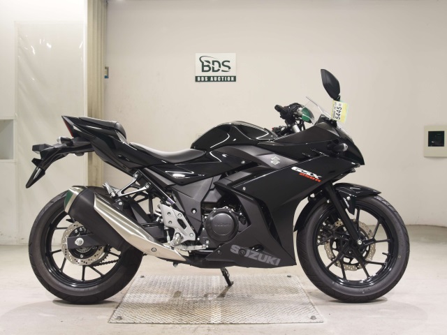 Suzuki GSX250RA