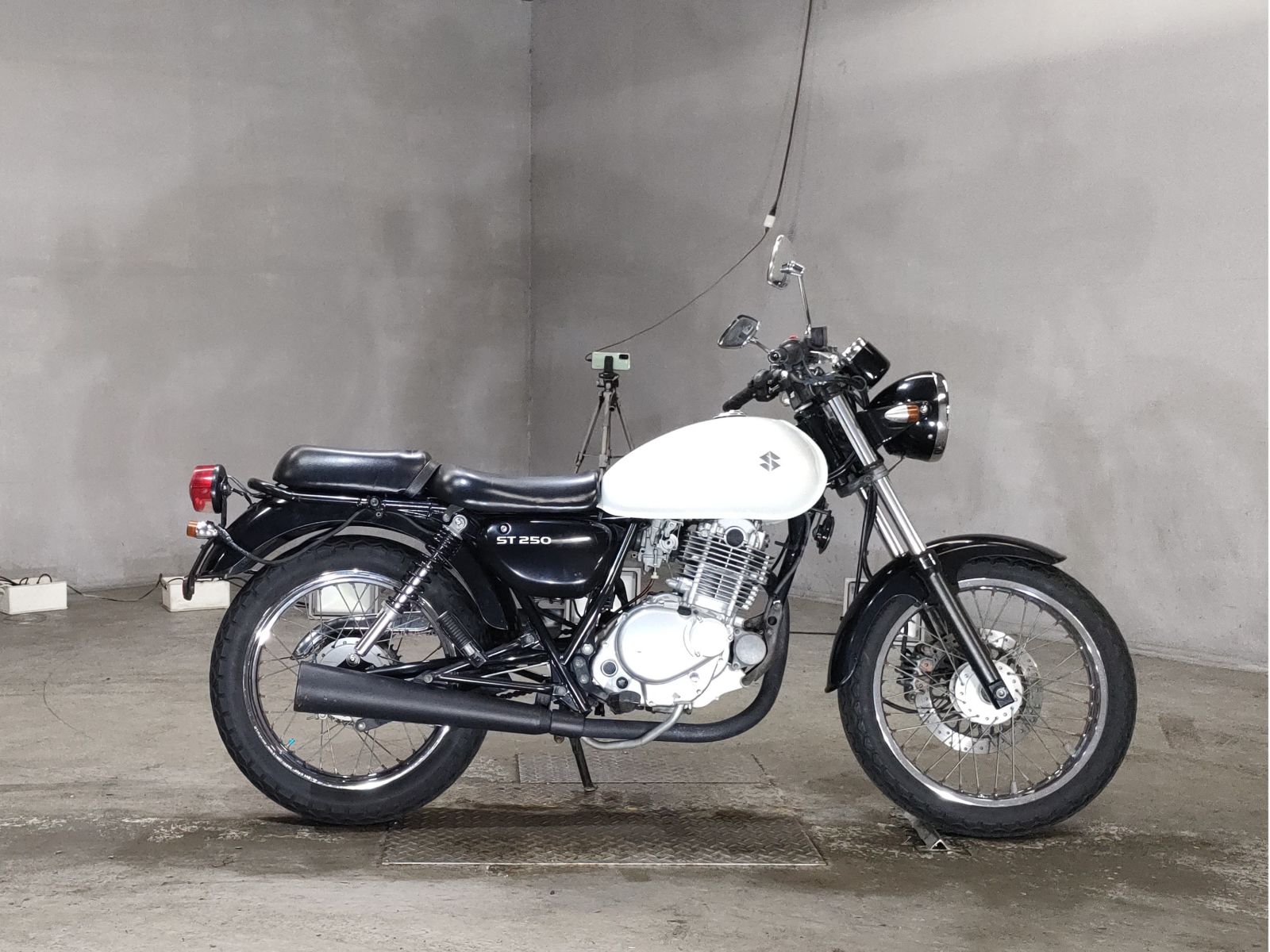 Suzuki ST250 2004