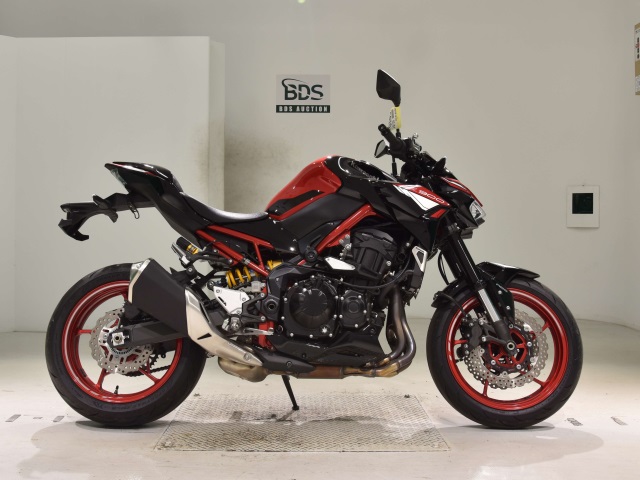 Kawasaki Z900 2023