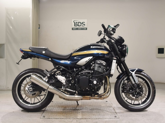 Kawasaki Z900RS 2023