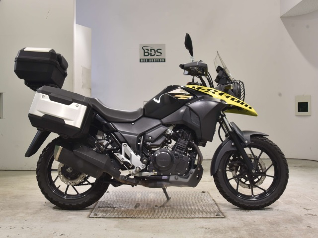 Suzuki V-STROM DL250