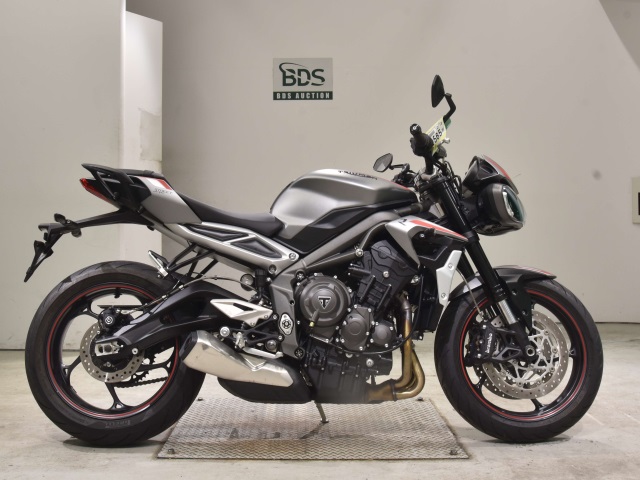 Triumph STREET TRIPLE RS 2022