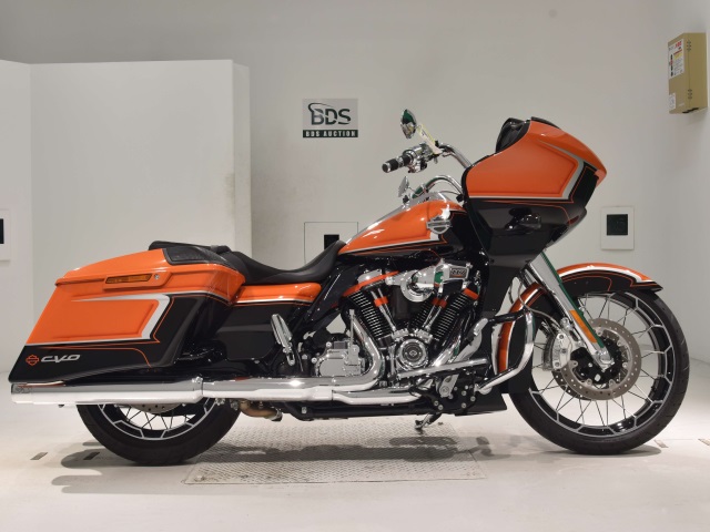 HD ROAD GLIDE FLTRXSE1923 CVO 2022