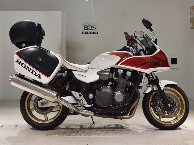 Honda CB1300SF ST 2011