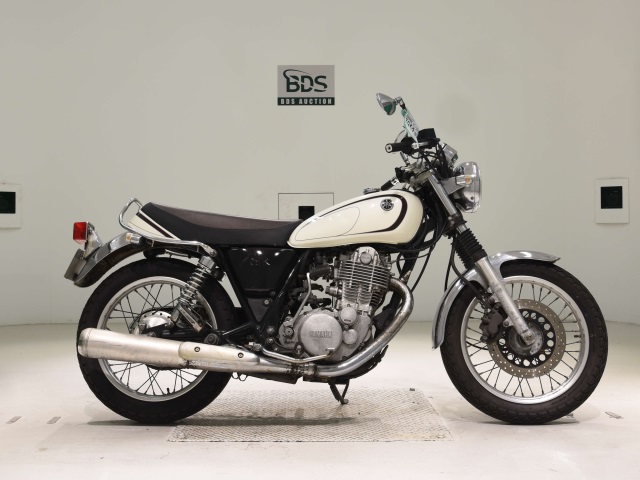 Yamaha SR400 2012
