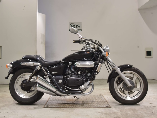 Honda MAGNA250