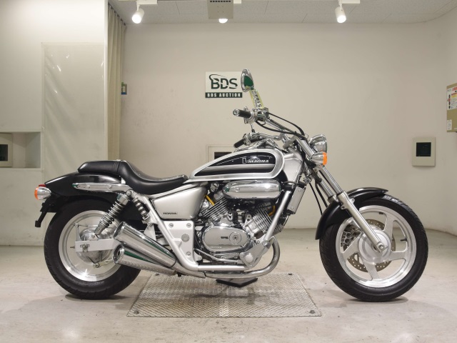 Honda MAGNA250 2003