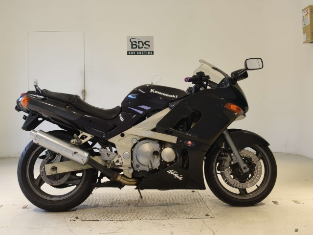Kawasaki ZZ-R400 1996