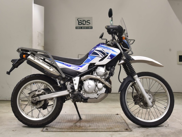 Yamaha SEROW XT250 2018