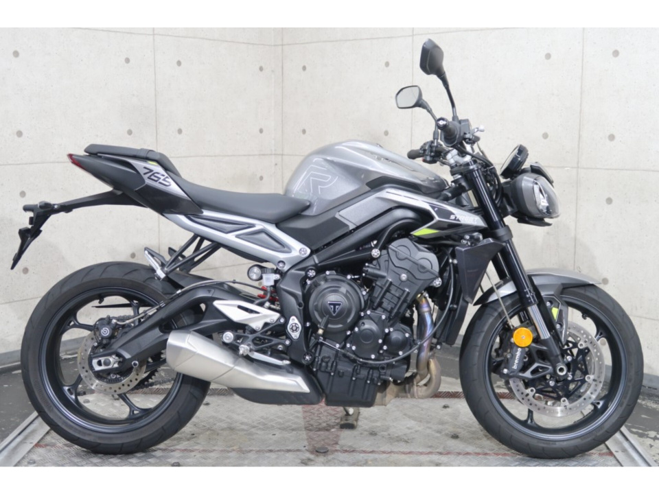 Triumph STREET TRIPLE R 2024