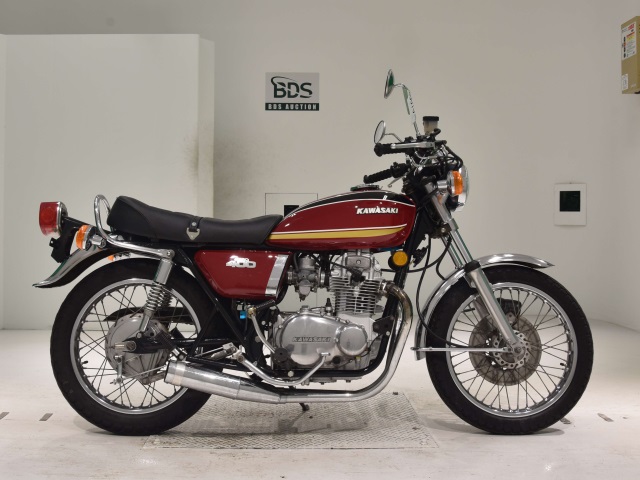Kawasaki Z400 2021