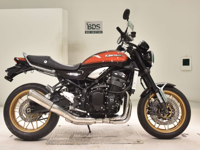 Kawasaki Z900RS 2021