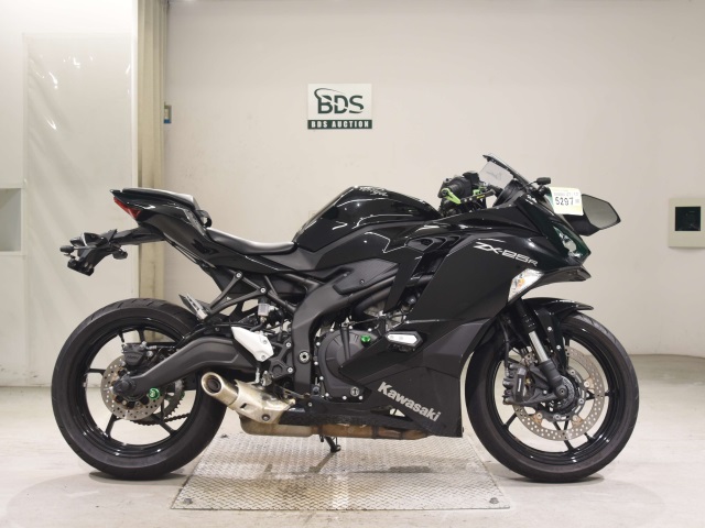 Kawasaki NINJA ZX-25R 2022