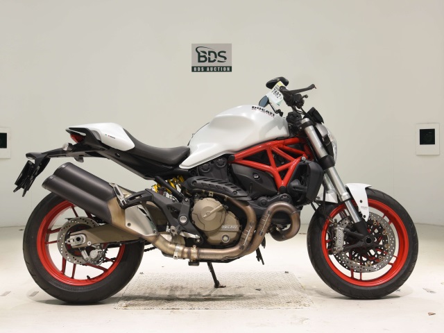 Ducati MONSTER 821 2015
