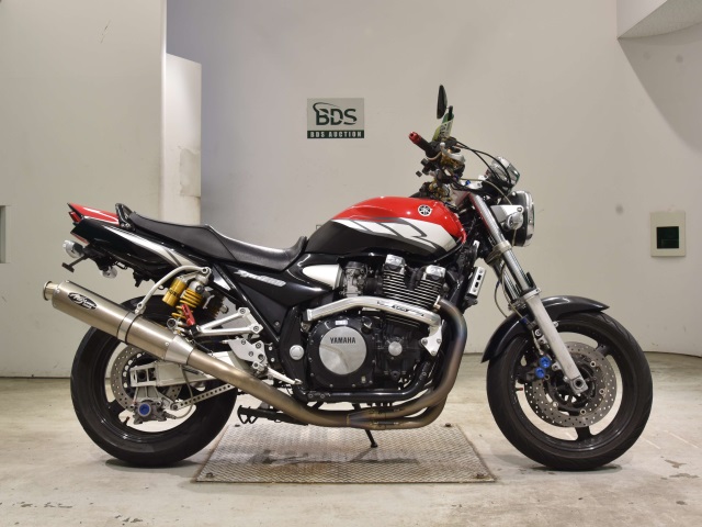 Yamaha XJR1300 2004