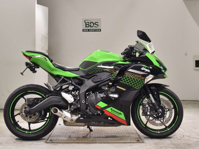 Kawasaki NINJA ZX-25R 2021