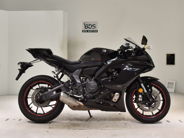 Yamaha YZF-R7-2 2023