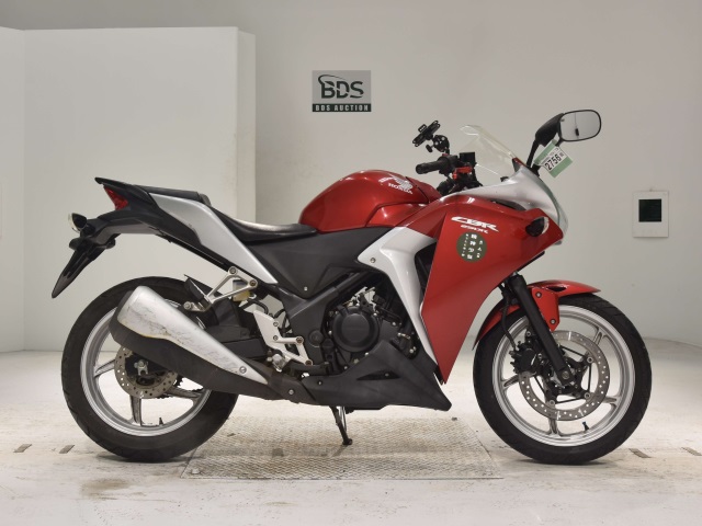 Honda CBR250R 2011