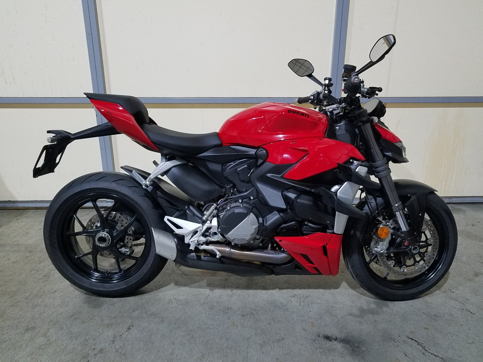Ducati STREET FIGHTER V2 2022