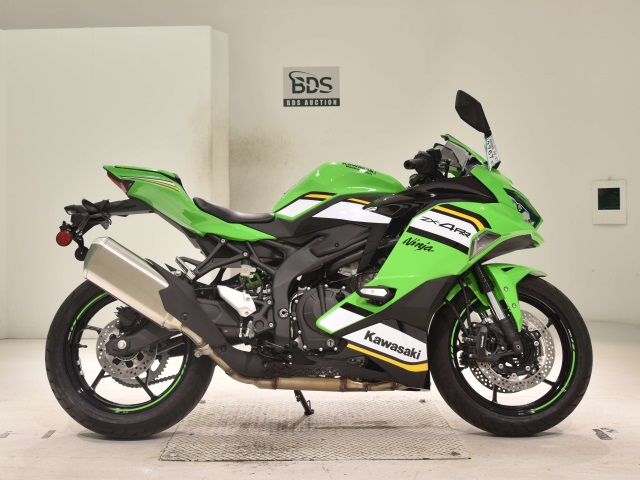 Kawasaki NINJA400 2025