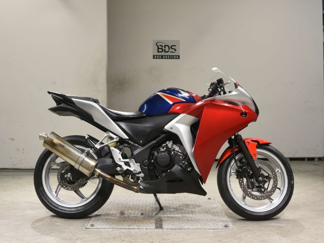 Honda CBR250R 2011