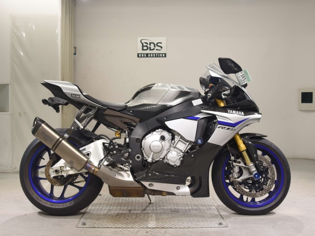 Yamaha YZF-R1M 2016