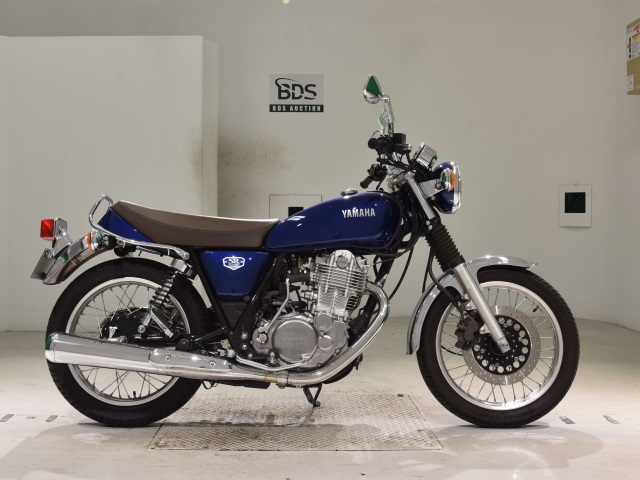 Yamaha SR400 2022