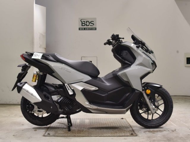 Honda ADV 160 2025