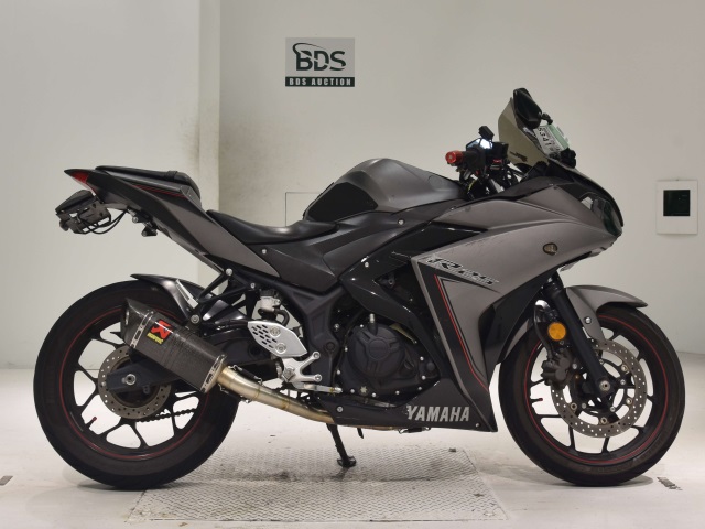 Yamaha YZF-R25 2016