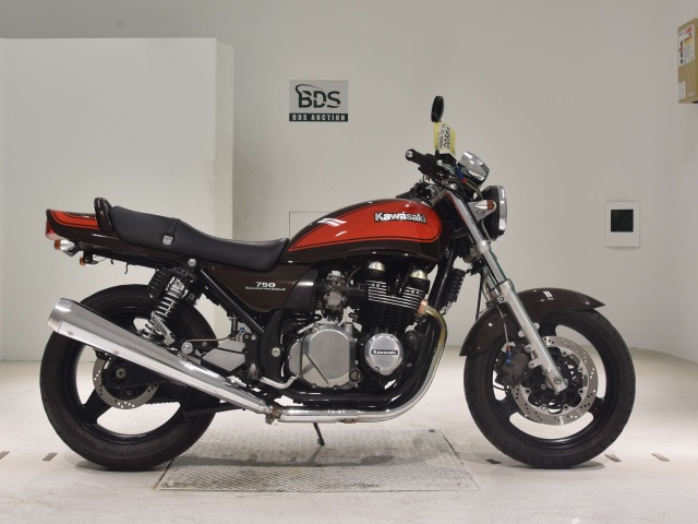 Kawasaki ZEPHYR750 2007