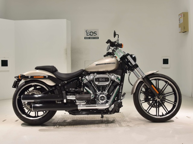 HD BREAKOUT FXBRS1870 2018