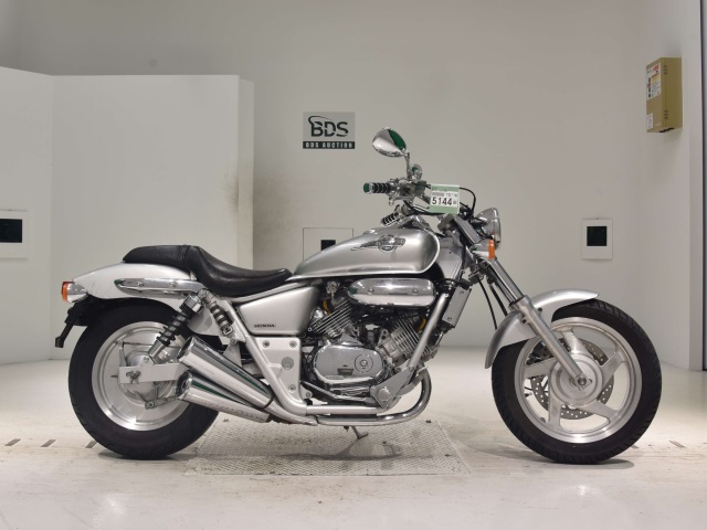 Honda MAGNA250 2003