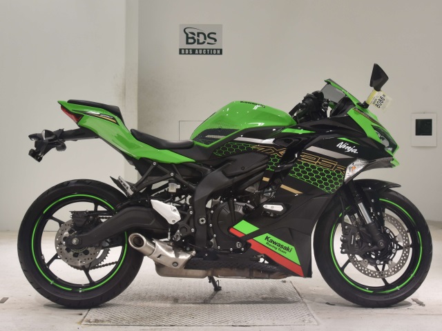 Kawasaki NINJA ZX-25R 2021