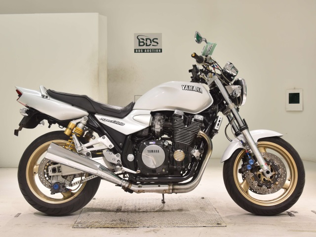 Yamaha XJR1300 2001