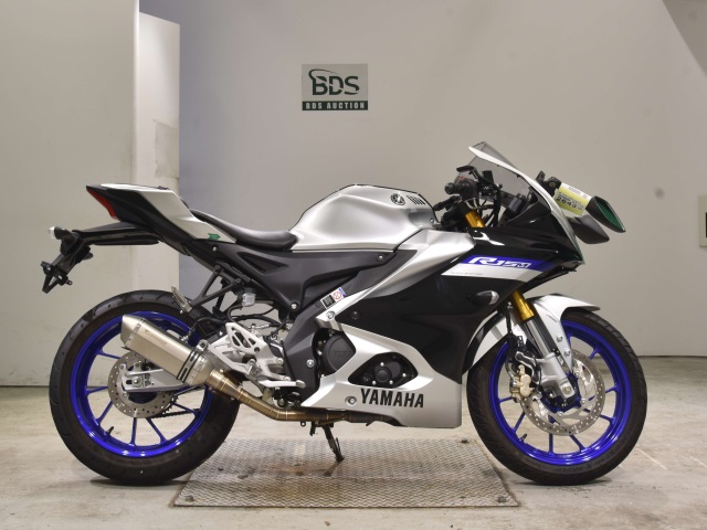 Yamaha YZF-R15M 2022