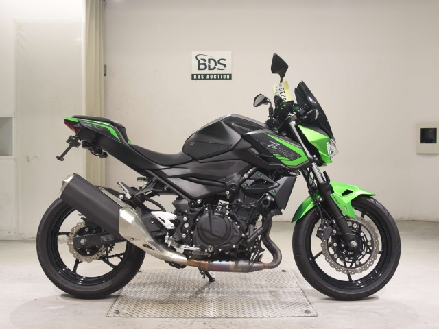 Kawasaki Z400 2021