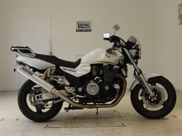 Yamaha XJR1300 2001