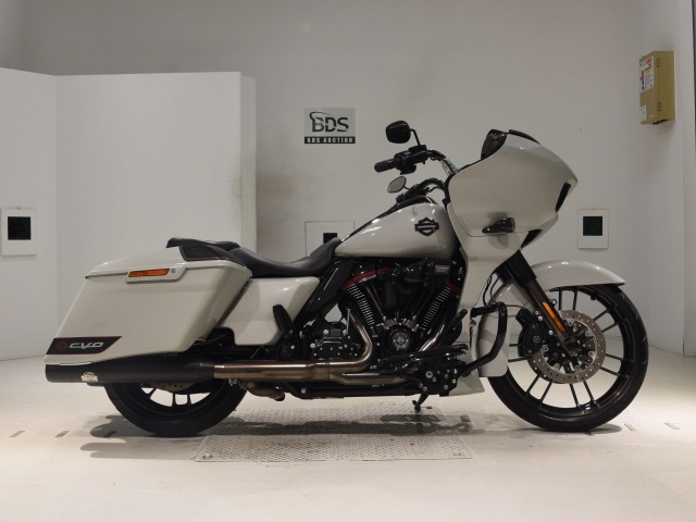 HD ROAD GLIDE FLTRXSE1923 CVO 2020