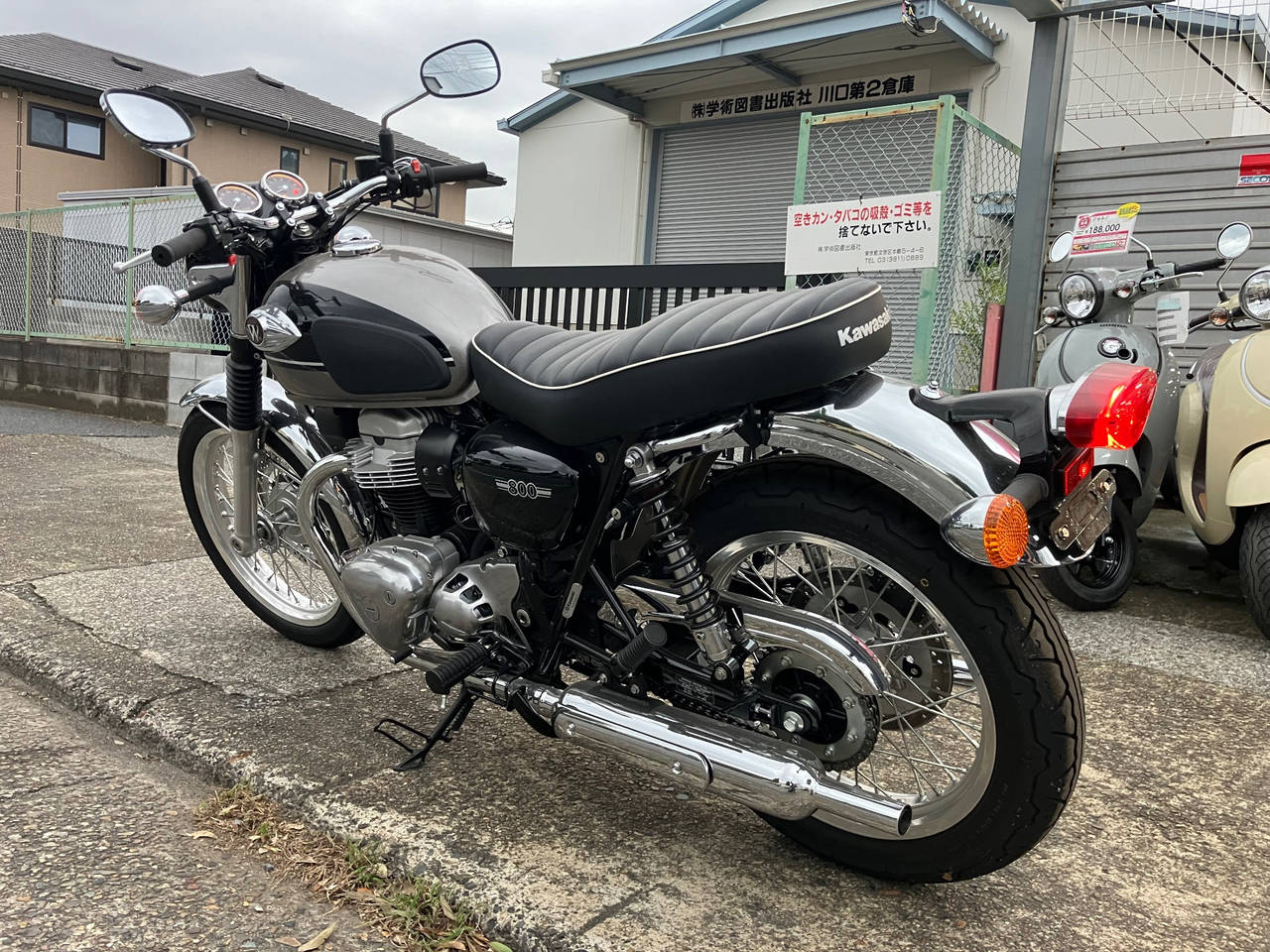 Kawasaki W800 2024