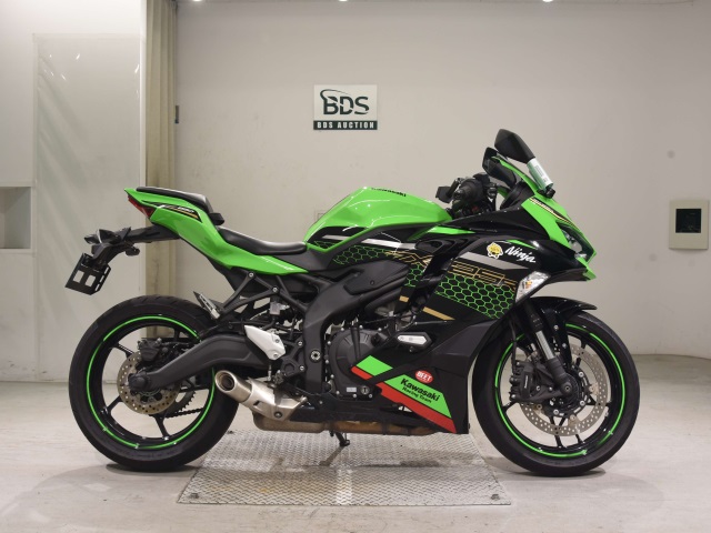 Kawasaki NINJA ZX-25R 2021